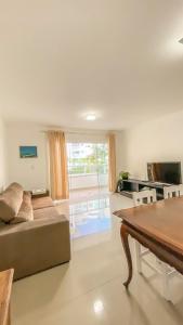 Apto Praia Brava : 2 suítes