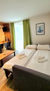 Popović apartmani, Sunčani breg