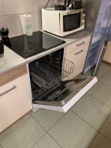 Déli Terasz B Apartman Free parking, self-check-in anytime