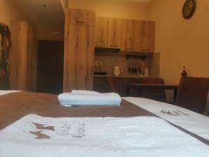 Golden Mountain A75 NLux Milmari