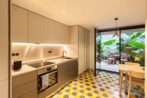 FLH Intendente Mezzanine with Interior Pateo