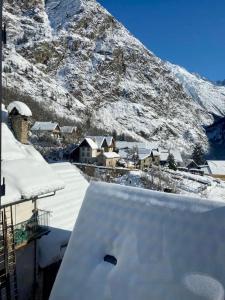 Maisons de vacances Maison des Alpes acces station Les 2 Alpes 1h Grenoble : photos des chambres