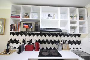 Tamboerskloof 2 bed apartment