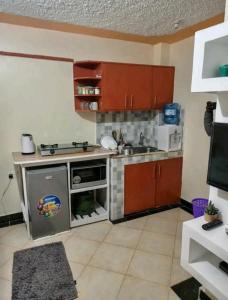 Spacious studio near highway