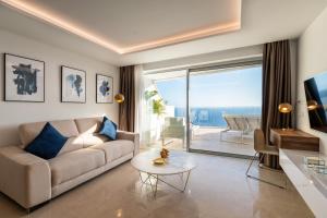 Grand Horizon Luxury Boutique Apartments