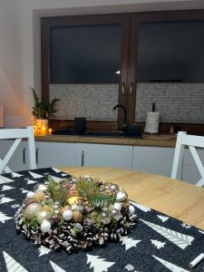 Pokój z aneksem kuchennym