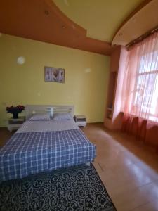 ЛЬВІВСЬКА МАНДРІВКА