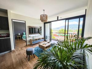 Avitat Joy City &Volcano View 2Brm Pool &Gym