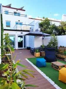 Santa Alegria Hostel - Ponta Delgada