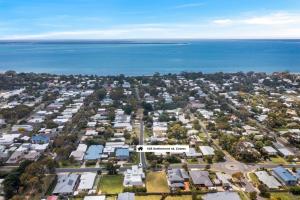 Cowes Family Retreat