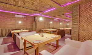 Treebo Royal Mirage, Bhoopatwala