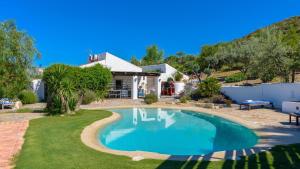 Casa Belmonte Alcaucín by Ruralidays