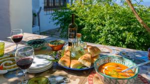 Casa Belmonte Alcaucín by Ruralidays