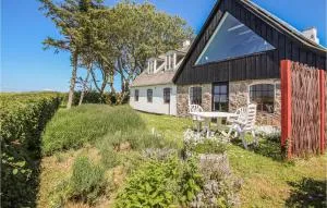 Awesome Home In Samsø With Kitchen - Onsbjerg