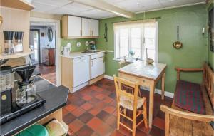 Awesome Home In Samsø With Kitchen