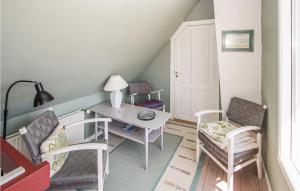 Awesome Home In Samsø With Kitchen