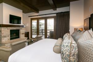 Premium Luxury Three Bedroom Suite with Hot Tub apartment hotel