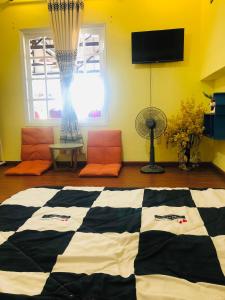 Fullhouse Homestay