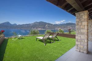 Villa Divina22 - APT Prima con piscina e vista lago