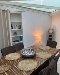 Maisons de vacances Le Hublot charmante maison au calme Fecamp vue sur le port : photos des chambres