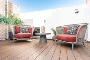 Penthouse suite with rooftop in the heart of Malaga by REMS