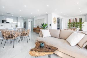 Principado Loix Apartment Deluxe 17C Levante Beach