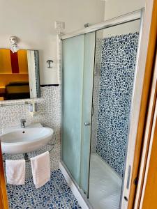 Chambre Triple avec Salle de Bains Privative