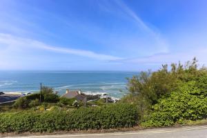 WOOLACOMBE ADMIRALS LODGE 6 Bedrooms