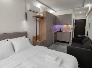 MODIANO CENTRAL STUDIO