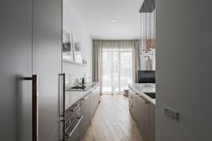 IVIS House - Spacious Apartment with Terrace, Vilnius Old Town