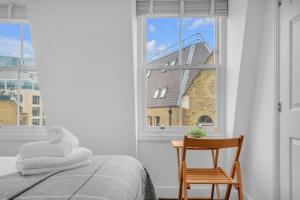 MySquare Vibrant and Sleek 2 Bed Apartment in Artillery Lane