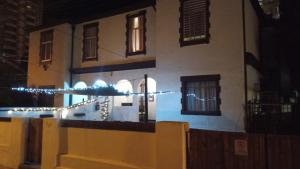Hostal Tres casas