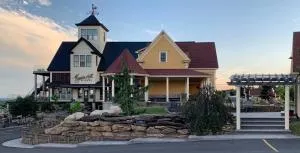 Magnetic Hill Winery - Riverside