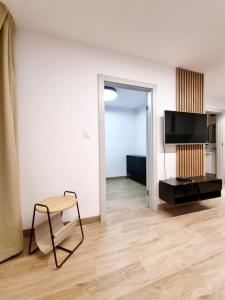 SunMarine z balkonem Hel