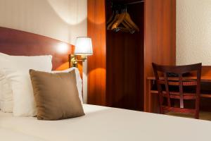 Hotels Hotel des Arcades de Cachan - Grand Paris Sud : photos des chambres