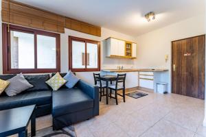 CT 144 - La Cala Boulevard - Studio I