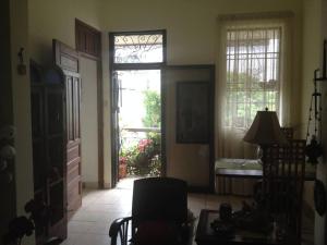 Centerpice Colonial Zone