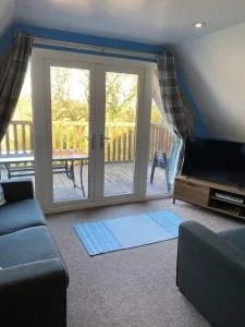 3 Bedroom Lodge with hot tub on lovely quiet holiday park in Cornwall - Calstock