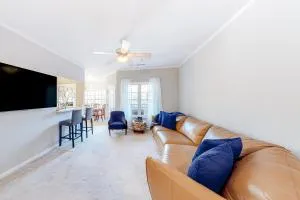 Creekwood --- 100 Cascade Ln, #109 - Shady Grove