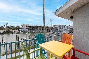 1b 1b Waterfront Madeira Beach Yacht Club #261G