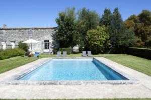 Maisons de vacances Les Grands Chais de La Meyfrenie - Vacances au calme en Dordogne jusqu'a 21 personnes : photos des chambres