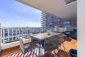 83-Beachfront Apartment, Fuengirola