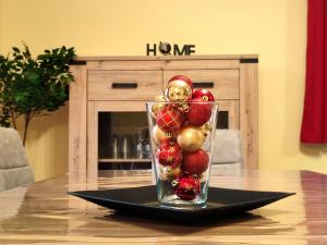 Les Randogodilleurs avec Jacuzzi à 2kms des pistes et 350m du Théatre du Peuple !