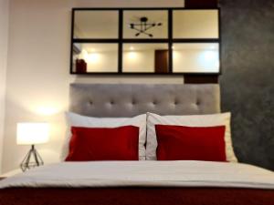 Ill Stay With You - with Public Pool & 100 Mbps Fibre at Victoria Sports Tower