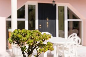 Guest H4U - Villa Garden & Pool