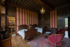 B&B / Chambres d'hotes Le Logis d'Equilly : photos des chambres