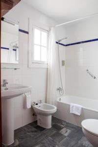 Double or Twin Room room in Tugasa Hotel Convento San Francisco