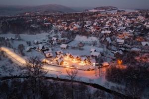 Dolina Barw - całoroczne domki na wynajem