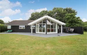 Awesome Home In Samsø With Kitchen