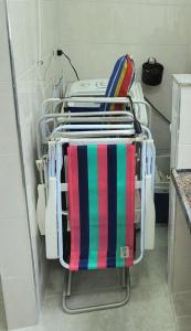 Apto Guarujá 1 Dorm com Garagem Coberta 280m da Praia